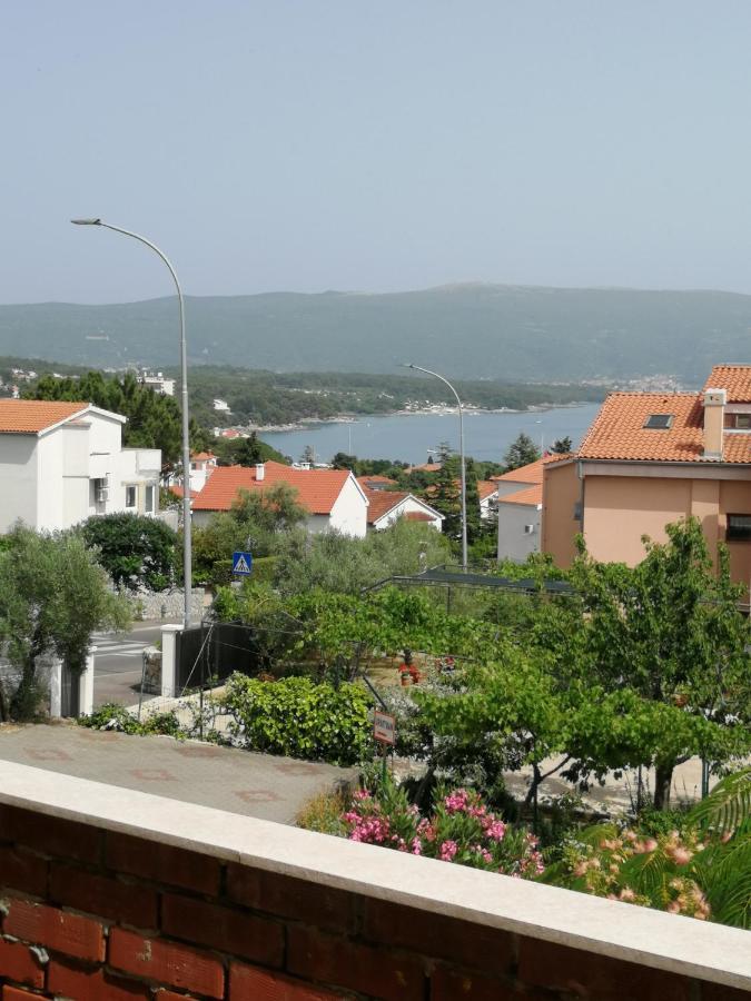 Apartmani Nevera Krk Town Buitenkant foto