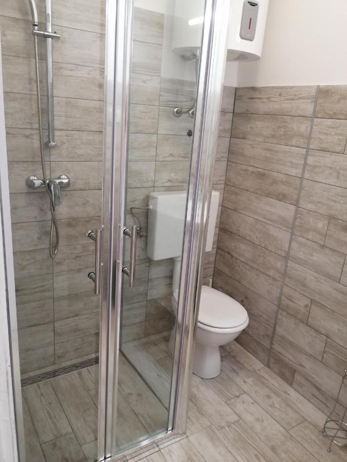 Apartmani Nevera Krk Town Buitenkant foto